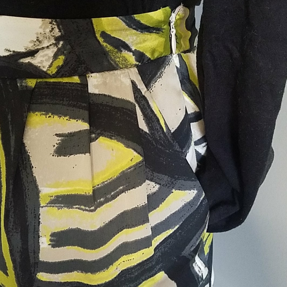 Skirt - Picture 2 of 3